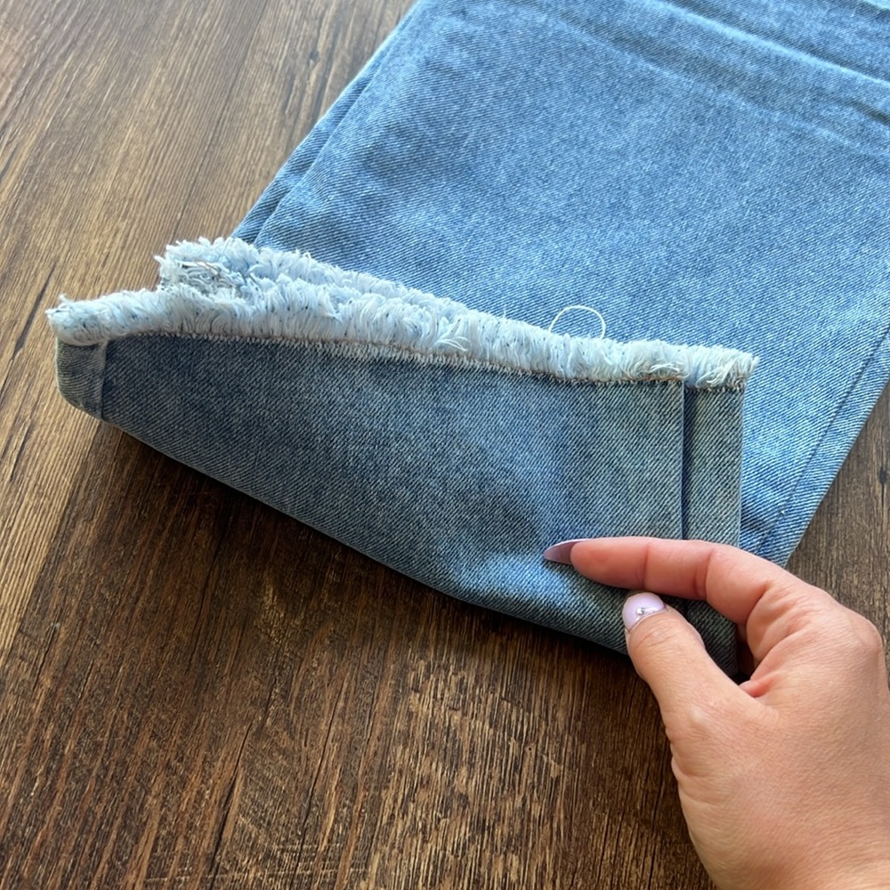 CHIPRE High Rise Jean - Picture 3 of 5